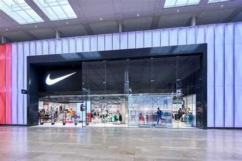 foto's van nike store rotterdam|rotterdam nike store.